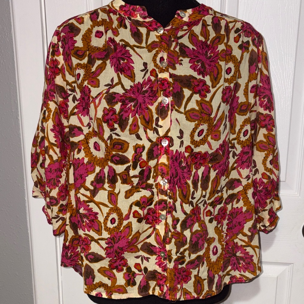 Melloday, buttoned down blouse SZ MED Floral
